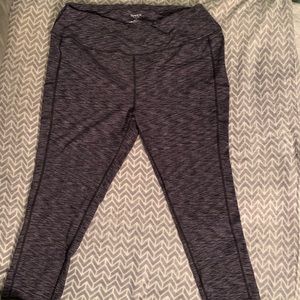TORRID CRISSCROSS STRAP CROPPED ACTIVE LEGGINGS